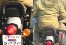 Photo of नियमों की दोहरी मार! दरोगा की बुलेट बिना डिजिटल प्लेट और बीमा के दौड़ती नजर आई