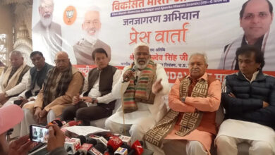 Photo of कांग्रेस ने सिर्फ श्रमिक बनाया, मोदी सरकार बना रही राष्ट्र निर्माण में सहयोगी : स्वतंत्रदेव