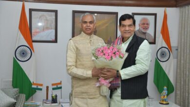 Photo of गुजरात के लोक भवन में मना उत्तर प्रदेश स्थापना दिवस, ए.के. शर्मा बोले—नई विकास गाथा लिख रहा उत्तर प्रदेश