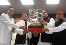 Photo of लखनऊ में सपा को बड़ा राजनीतिक बल, कई दलों के दिग्गज नेता शामिल