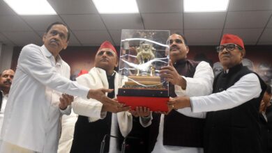 Photo of लखनऊ में सपा को बड़ा राजनीतिक बल, कई दलों के दिग्गज नेता शामिल
