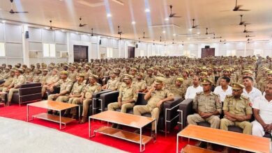 Photo of पुलिस अधीक्षक द्वारा रिक्रूट आरक्षियों से संवाद, अनुशासन, आचरण एवं पुलिस छवि को सुदृढ़ बनाने हेतु दिए गए महत्वपूर्ण दिशा-निर्देश