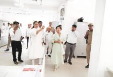 Photo of नवागत आयुक्त ने किया कार्यालयों का औचक निरीक्षण, स्वच्छता व व्यवस्था पर दिए सख्त निर्देश-कार्यालयों की कार्यप्रणाली जांची व जनसुनवाई में सुनी आमजन की समस्याएं।