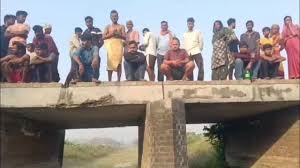 Photo of नहर विभाग की लापरवाही बनी जानलेवा, पुलिया से गिरकर युवक की मौत