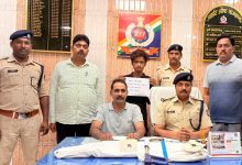 Photo of रेलवे सुरक्षा बलों ने केबिल काटते हुए चोर को किया गिरफ्तार