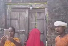 Photo of दबंगों ने युवक के घर में जड़ा ताला, पुलिस ने खुलवाकर दिलाया कब्जा