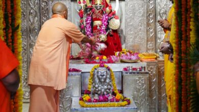 Photo of प्रदेश सरकार मथुरा-वृन्दावन को अयोध्या व काशी की तर्ज पर भव्य स्वरूप देने के प्रतिबद्ध, श्रद्धालुओं की सुविधा में कोई कमी नहीं रहने दी जाएगी : मुख्यमंत्री