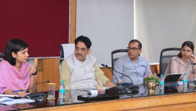 Photo of आईटी एवं इलेक्ट्रॉनिक्स विभाग की उच्चस्तरीय समीक्षा बैठक में नीतियों के प्रभावी क्रियान्वयन, निवेश, रोजगार और तकनीकी विकास पर जोर