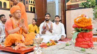 Photo of गोरक्षपीठ में वैदिक विधि विधान से शारदीय नवरात्र के विशेष अनुष्ठान का शुभारंभ