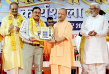 Photo of शिक्षक समाज की चेतना और युग निर्माता, शिक्षक विद्यार्थियों को शिक्षा, नई पीढ़ीको संस्कार, दिशा और राष्ट्र के प्रति समर्पण का भाव प्रदान करता: मुख्यमंत्री